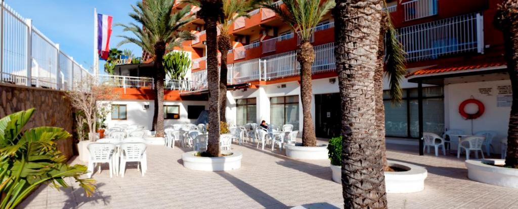 Hotel Cabana بينايدورم المظهر الخارجي الصورة