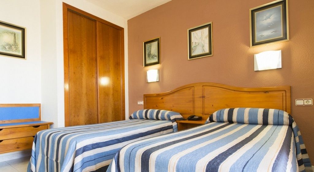 Hotel Cabana بينايدورم المظهر الخارجي الصورة